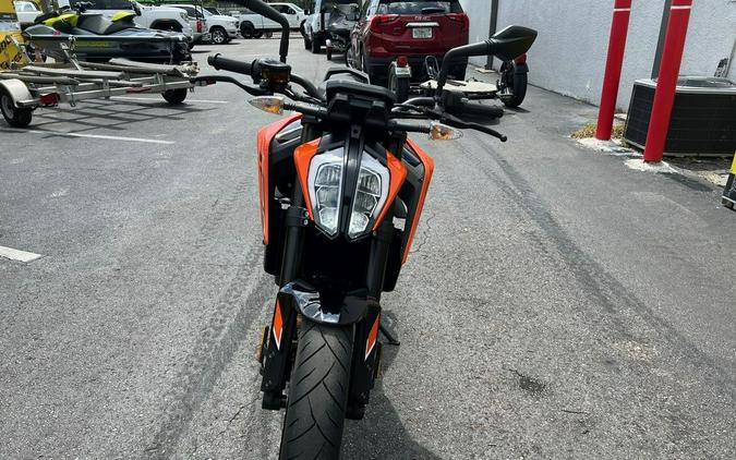 2023 KTM 790 Duke