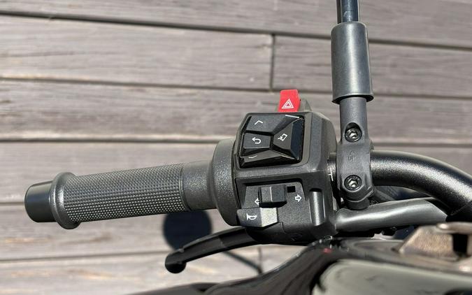 2025 Husqvarna® Svartpilen 801