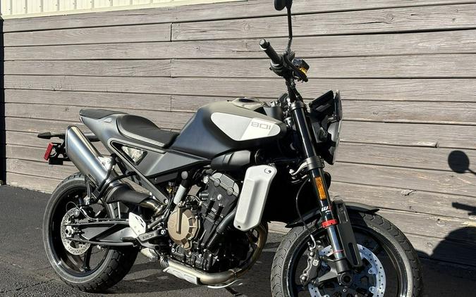 2025 Husqvarna® Svartpilen 801