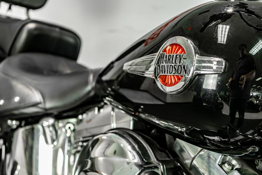 2016 Harley-Davidson Heritage Softail Classic - $9,999.00