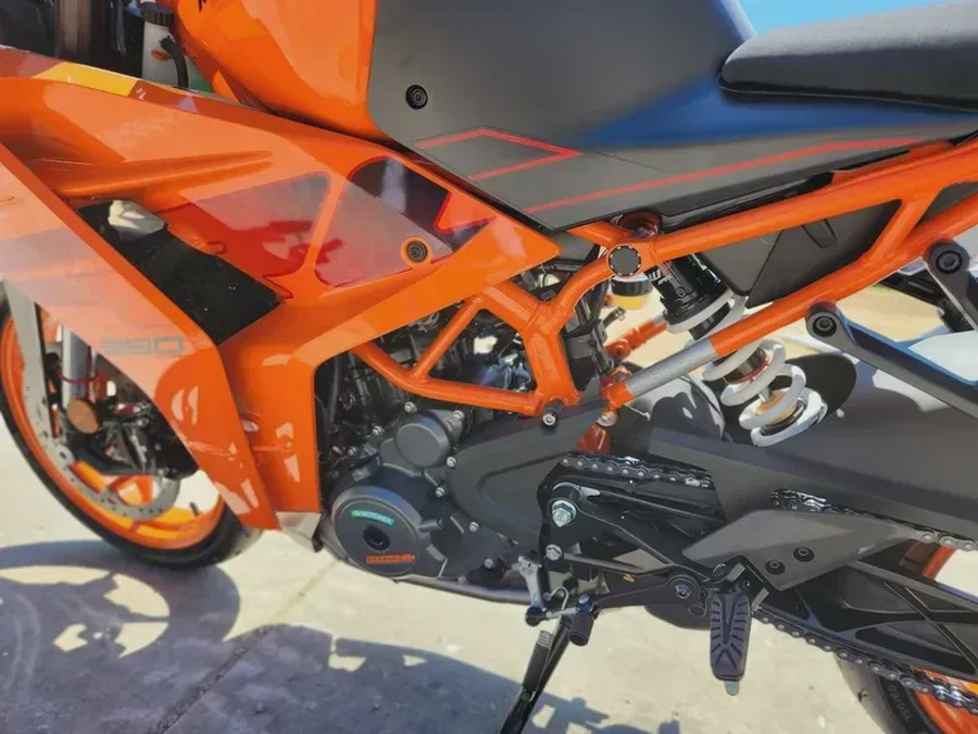 New 2024 KTM RC 390 ORANGE