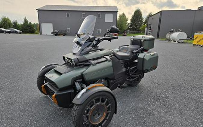 2025 Can-Am Canyon Redrock