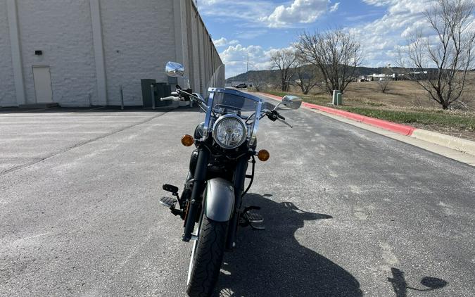 2017 Kawasaki Vulcan 900 Classic