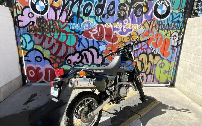 2017 Suzuki DR650SEL7