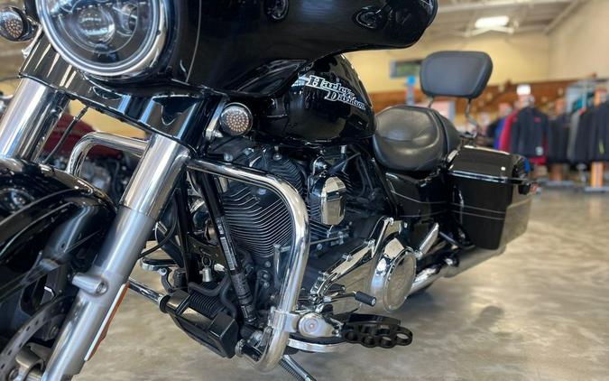 2016 Harley-Davidson® FLHX - Street Glide®