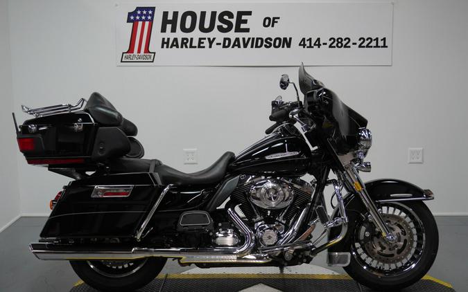 2011 Harley-Davidson® Electra Glide® Ultra Limited Vivid Black
