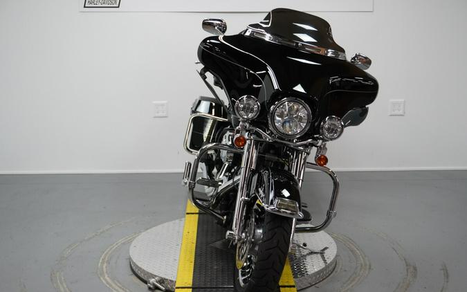 2011 Harley-Davidson® Electra Glide® Ultra Limited Vivid Black