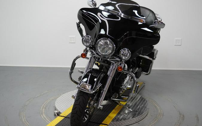 2011 Harley-Davidson® Electra Glide® Ultra Limited Vivid Black