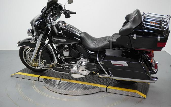 2011 Harley-Davidson® Electra Glide® Ultra Limited Vivid Black