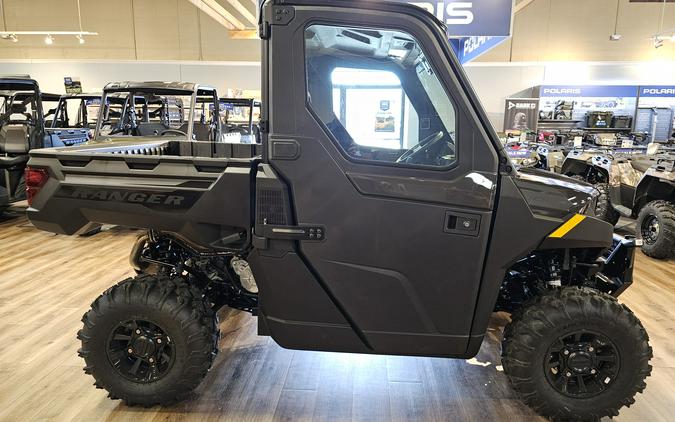 2026 Polaris RANGER 1000 CAB Granite Gray - 111540