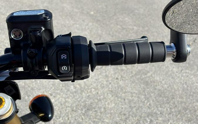 2026 Indian 101 Scout Black Crystal With Super Graphite