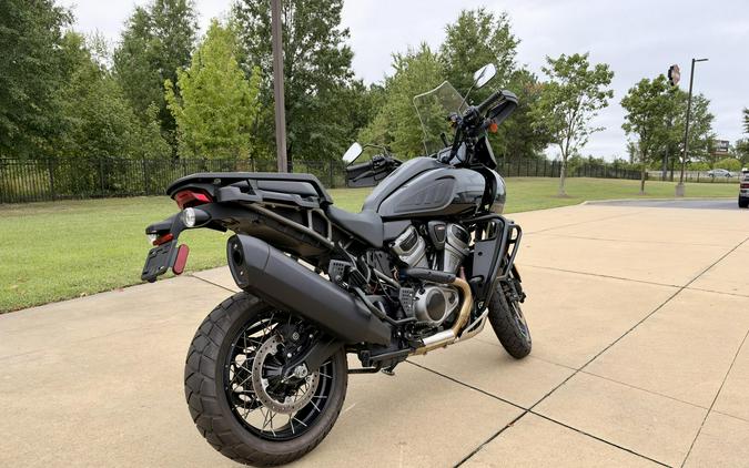 2024 Harley-Davidson Pan America 1250 Special Vivid Black w/Laced Wheels