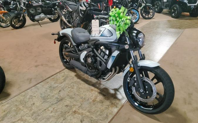 2022 Kawasaki Vulcan® S Base