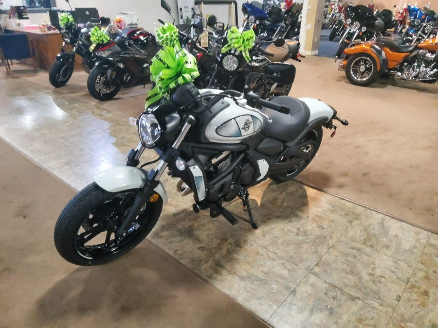 2022 Kawasaki Vulcan® S Base