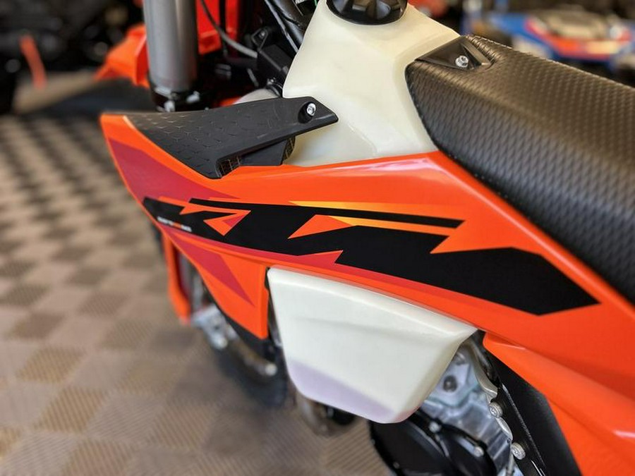 2025 KTM 300 XC