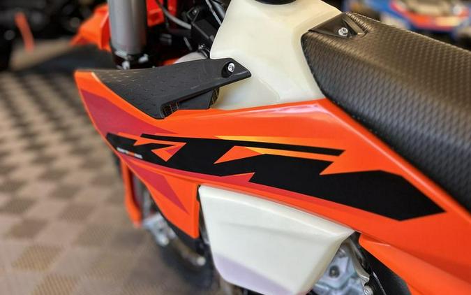 2025 KTM 300 XC