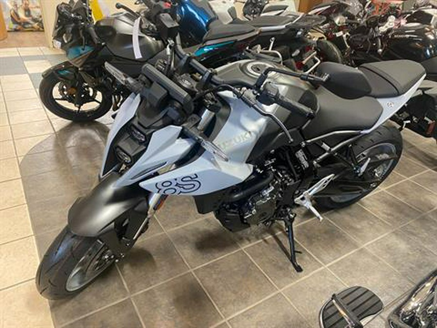 2024 Suzuki GSX-8S