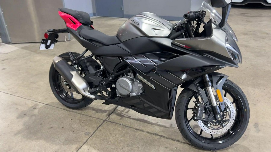 2025 CFMOTO 300SS