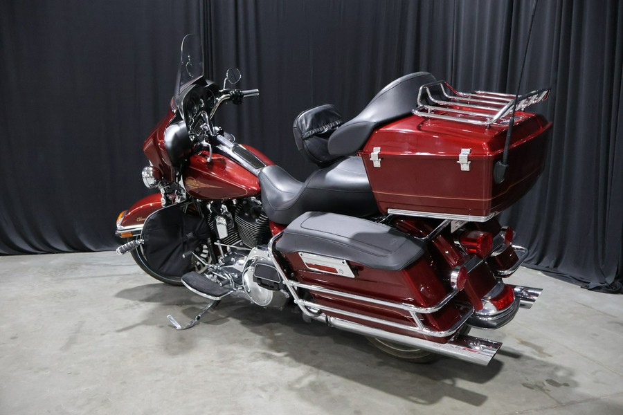 2010 Touring Electra Glide® Classic - Harley-Davidson®