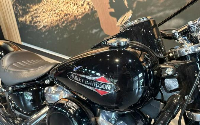 2020 Harley-Davidson® FLSL - Softail® Softail Slim®