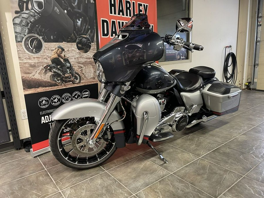 2019 Harley-Davidson® FLHXSE - CVO™ Street Glide®