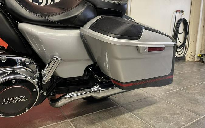 2019 Harley-Davidson® FLHXSE - CVO™ Street Glide®