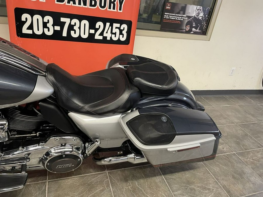 2019 Harley-Davidson® FLHXSE - CVO™ Street Glide®