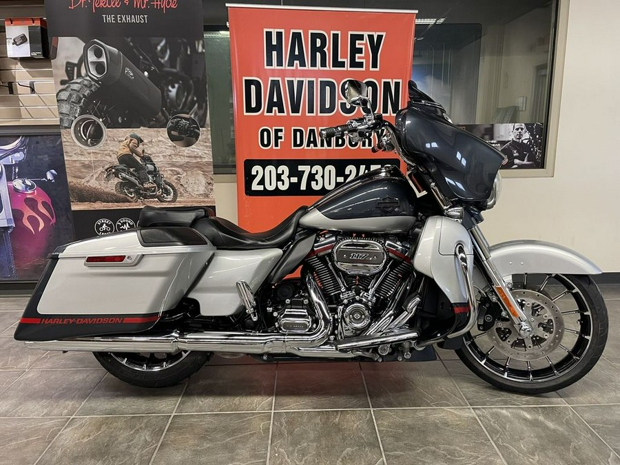 2019 Harley-Davidson® FLHXSE - CVO™ Street Glide®