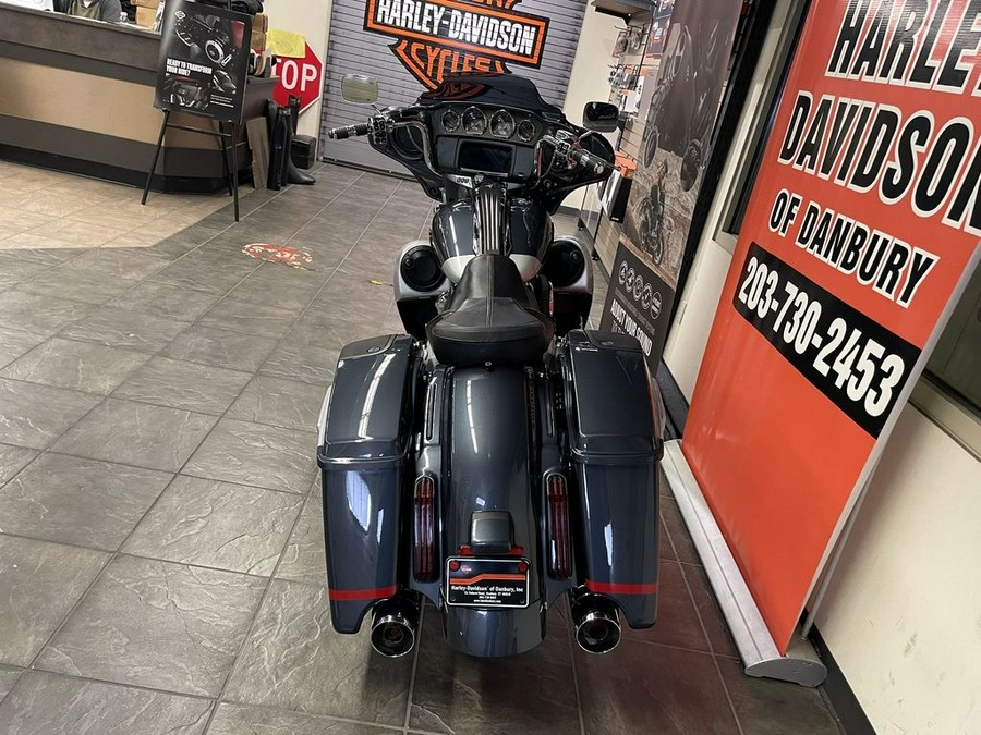 2019 Harley-Davidson® FLHXSE - CVO™ Street Glide®