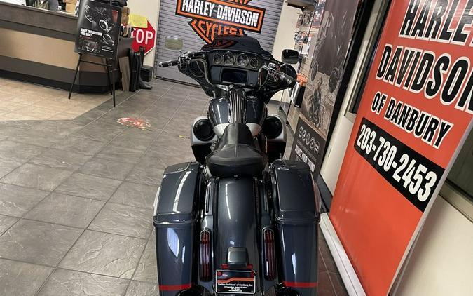 2019 Harley-Davidson® FLHXSE - CVO™ Street Glide®