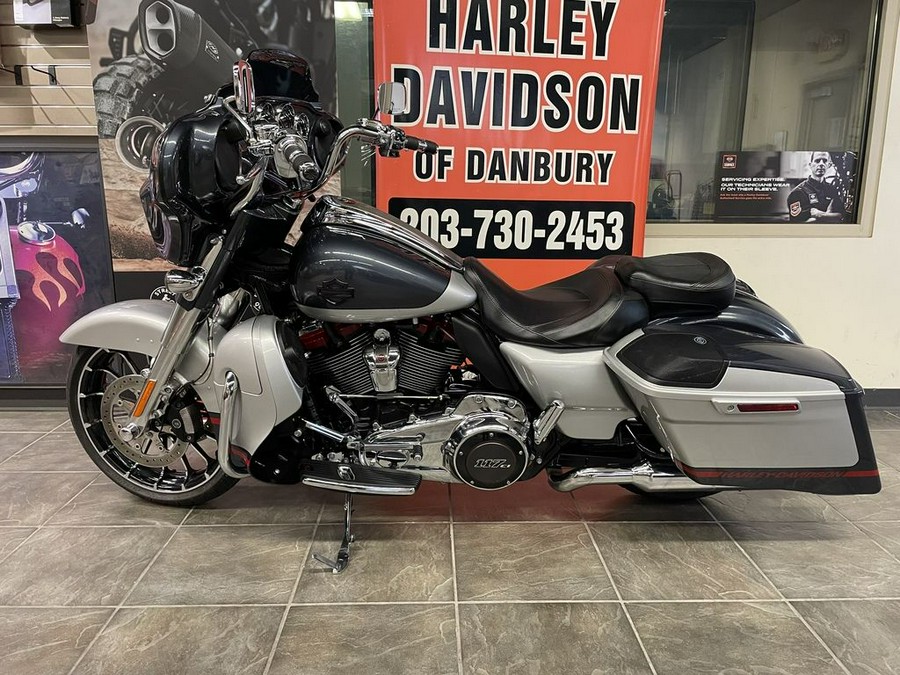 2019 Harley-Davidson® FLHXSE - CVO™ Street Glide®