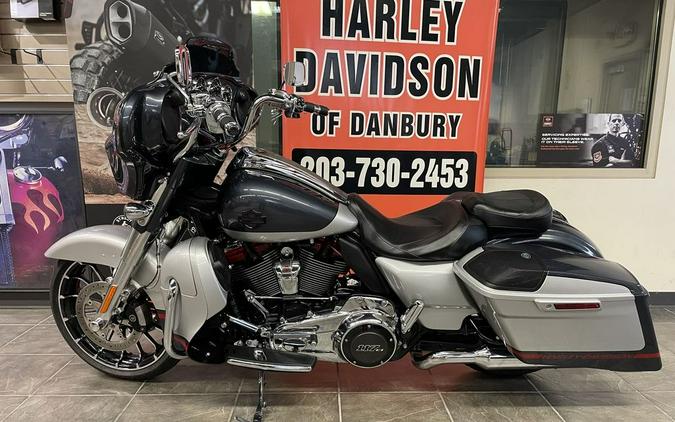 2019 Harley-Davidson® FLHXSE - CVO™ Street Glide®