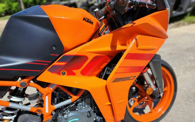 New 2024 KTM RC 390 ORANGE