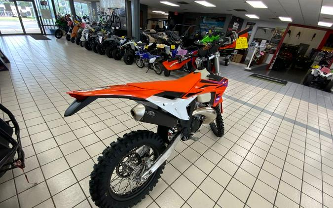 2024 KTM XC 250 W