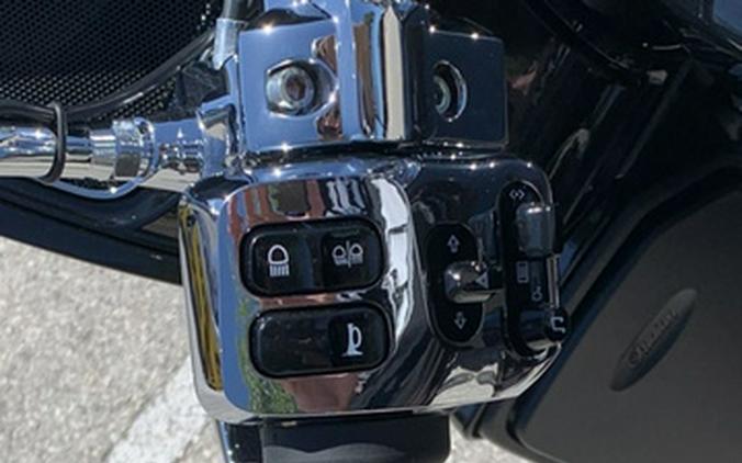 2026 Indian Pursuit Limited 112 Black Metallic