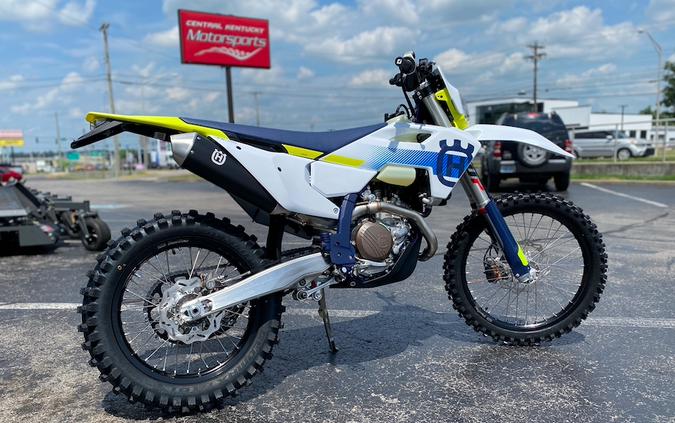 2023 Husqvarna FE 450 First Look [6 Fast Facts – New Model]