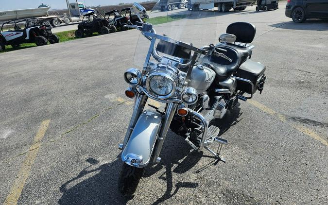 2005 Harley-Davidson FLHRCI Road King® Classic