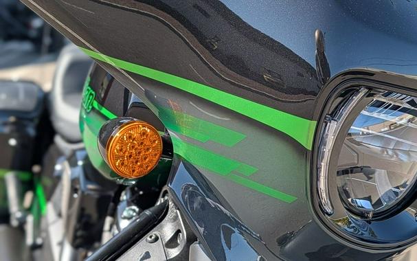 2026 Indian Motorcycle® Chieftain PowerPlus Dark Horse Signature Series Abyss Metallic / Cypher Gr