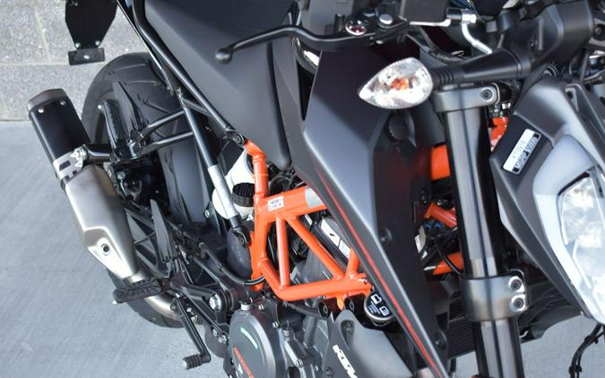 2023 KTM 390 Duke