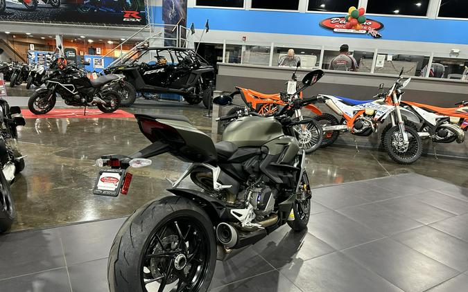 2024 DUCATI STREETFIGHTER V2