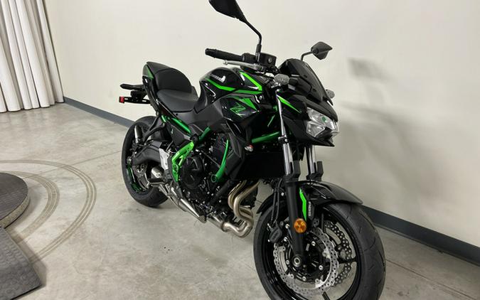 2025 Kawasaki Z650 ABS (ER650NSFAN)
