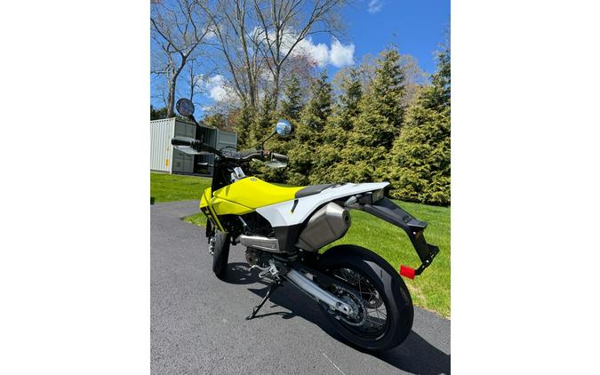 2026 701 SUPERMOTO - Husqvarna Motorcycles
