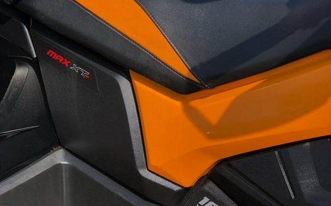 2016 Can-Am® Outlander™ MAX XT 1000R
