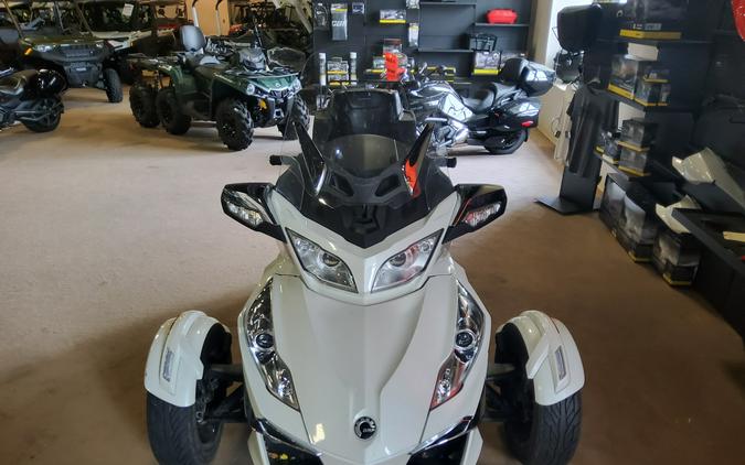 2016 Can-Am™ Spyder RT S