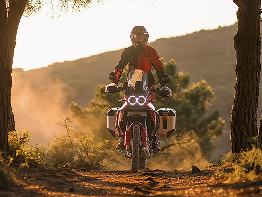 2025 Ducati DesertX Discovery