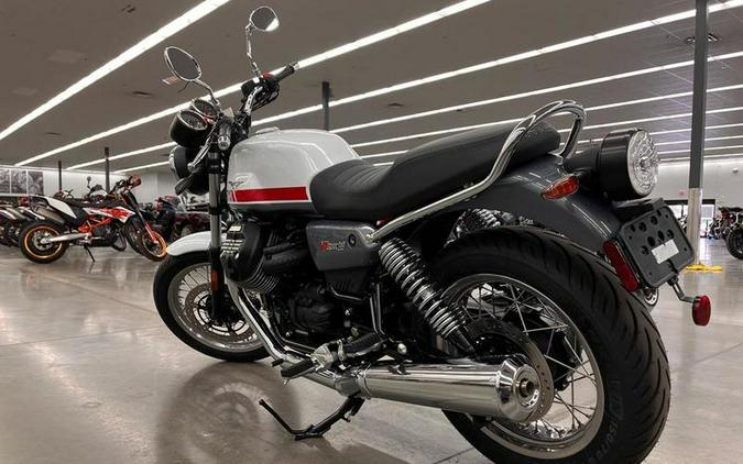 2023 Moto Guzzi V7 Special