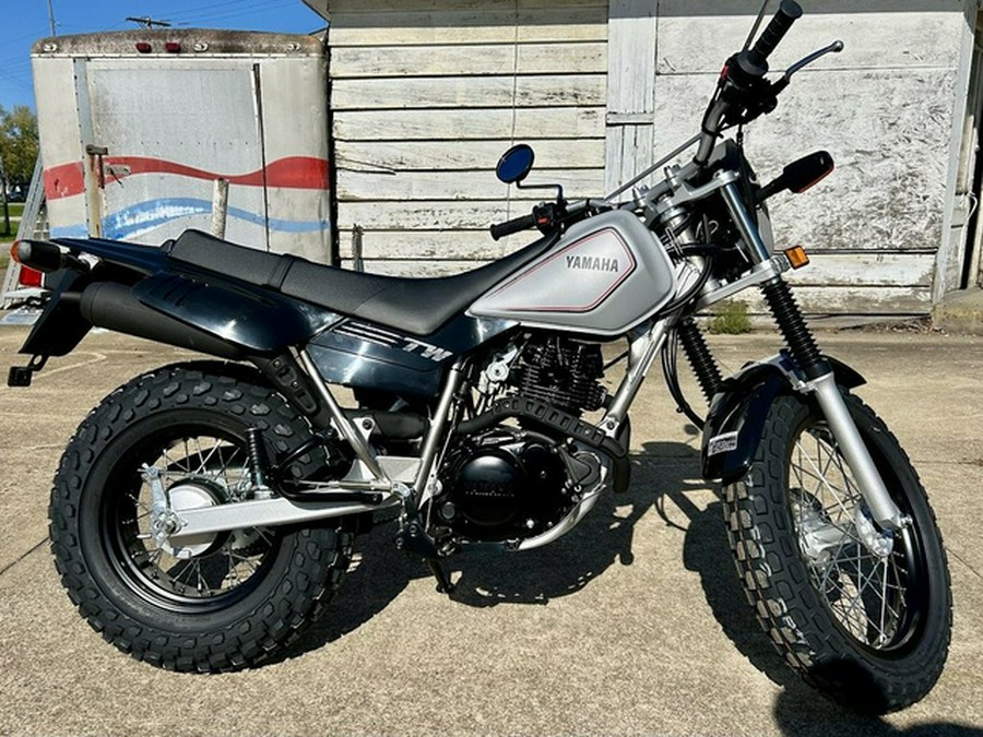 2025 Yamaha TW 200