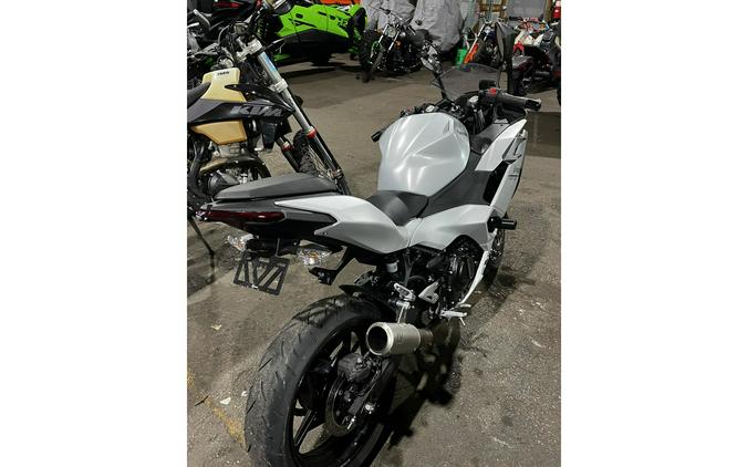 2025 Kawasaki Ninja® 500 ABS
