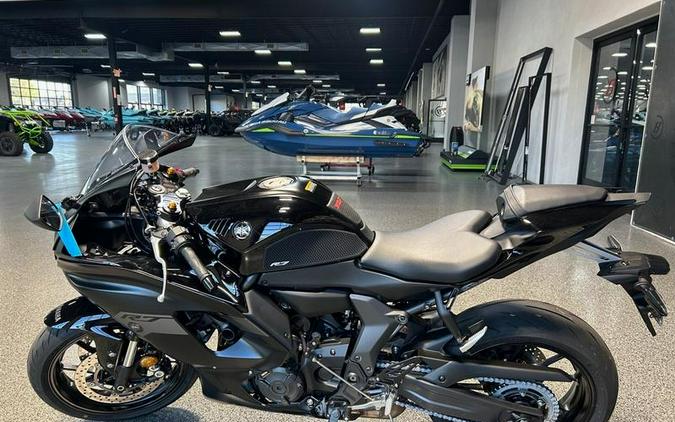 2025 Yamaha YZF-R7