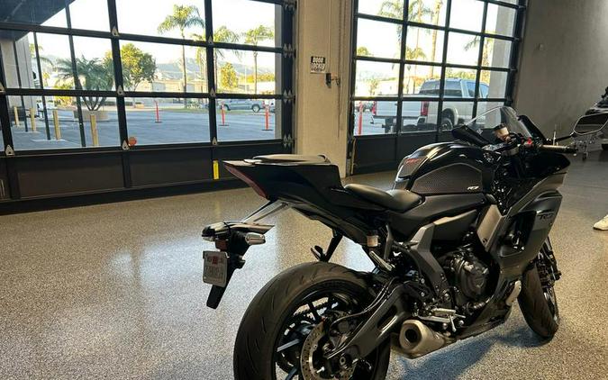 2025 Yamaha YZF-R7